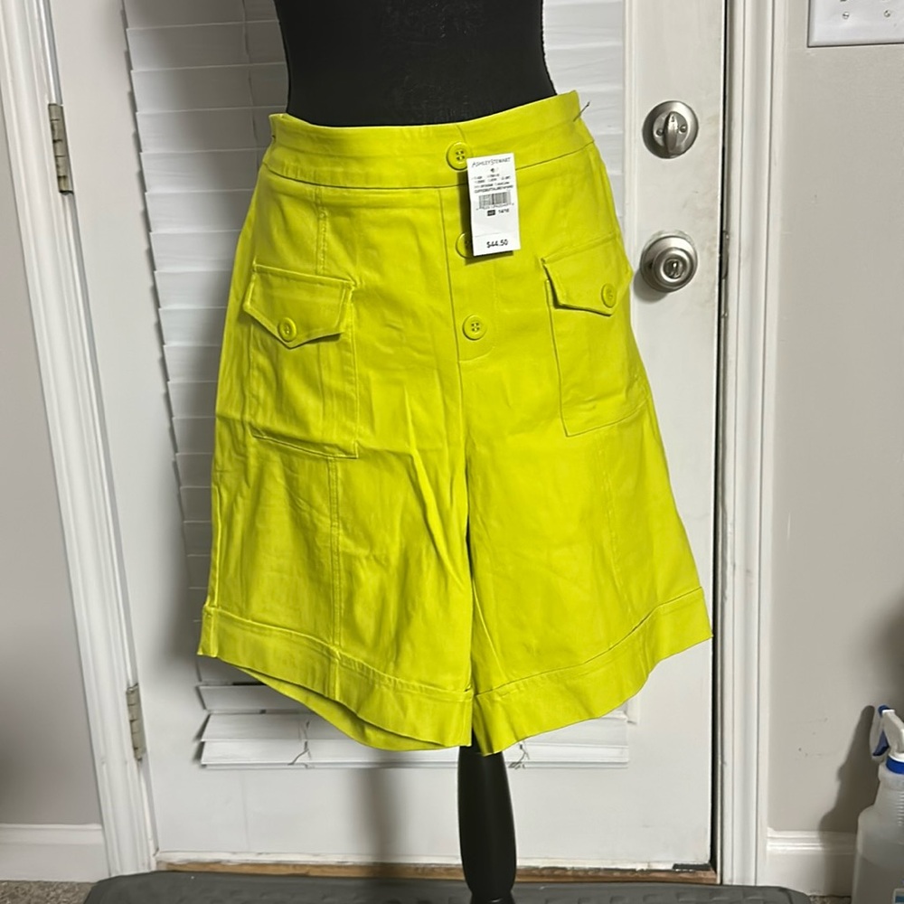Lime green short